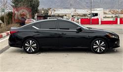 نيسان ألتيما